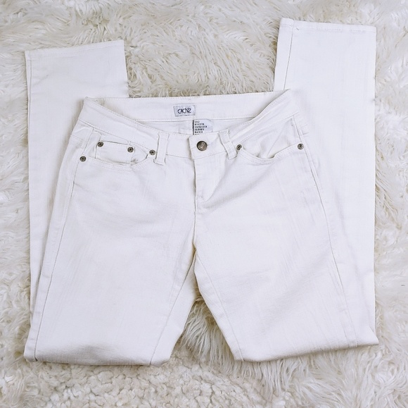 Cache embroidery jeans - Picture 2 of 8